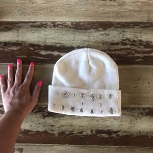 Women’s White Winter Hat